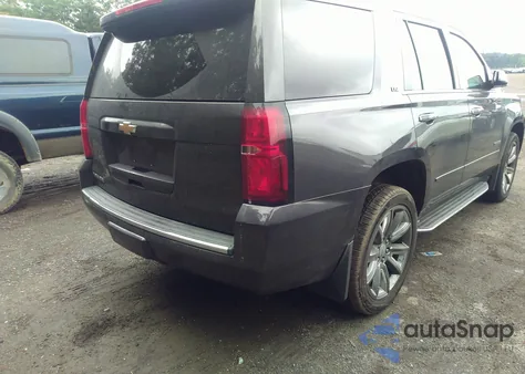 2015 Chevrolet Tahoe Ltz z USA, uszkodzony, nr VIN 1GNSKCKC7FR678378